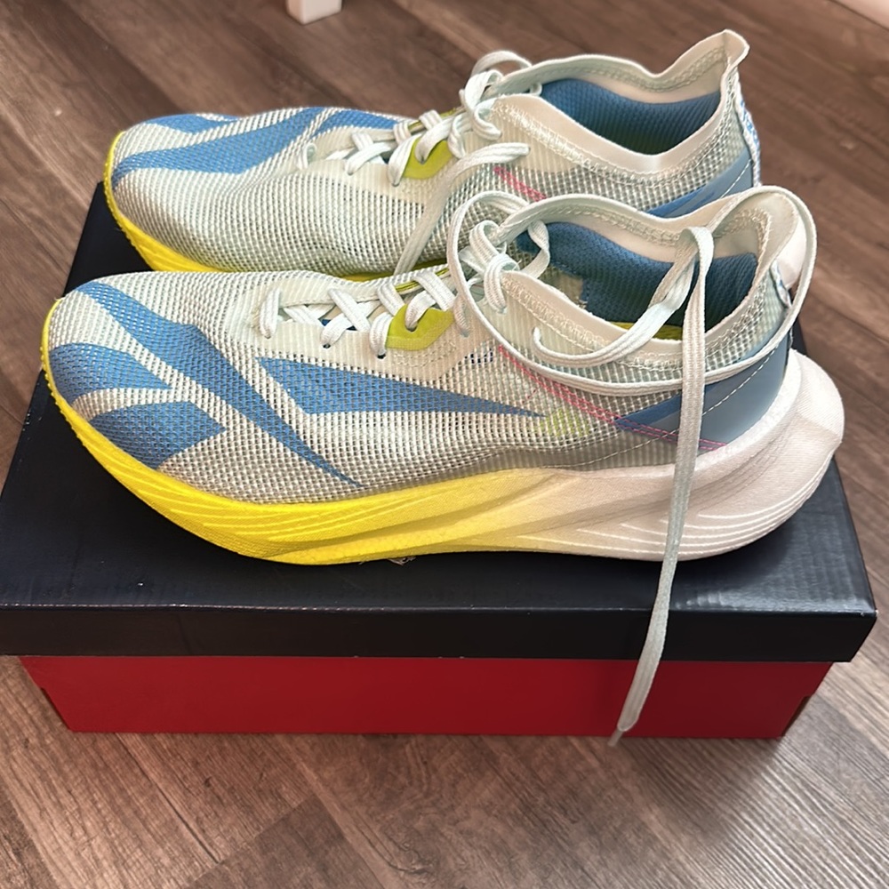 Reebok Floatride Energy X running shoes, unisex 6/women’s 7.5 - Picture 2 of 4